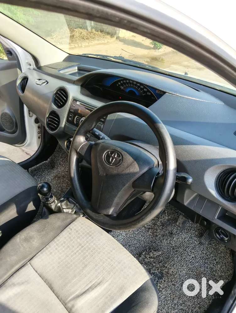 Toyota Etios Liva 2014 Diesel Well Maintained