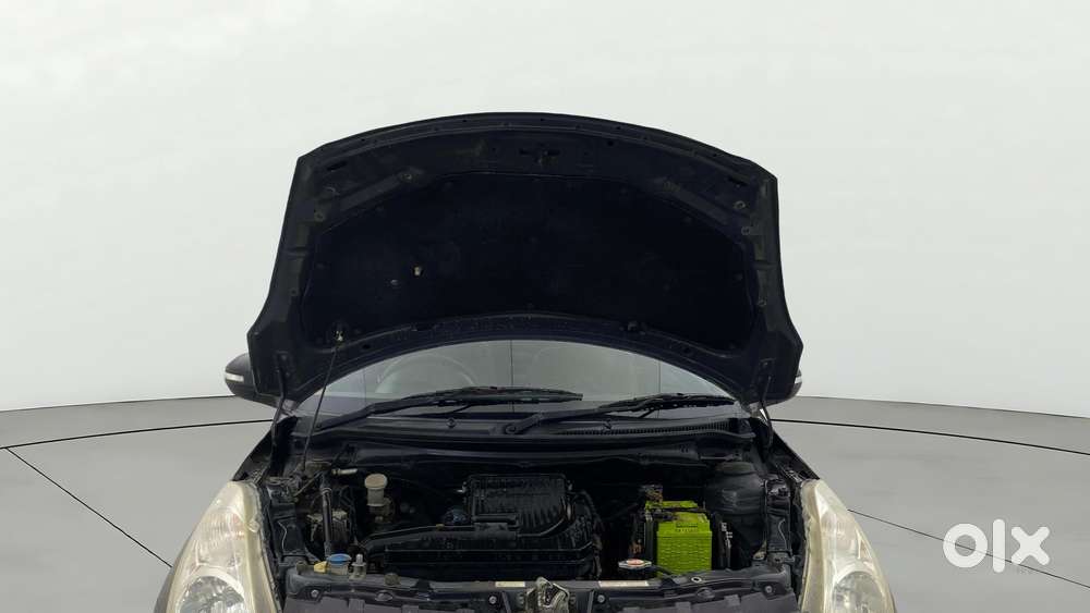 Maruti Suzuki Swift Zxi, 2016, Petrol