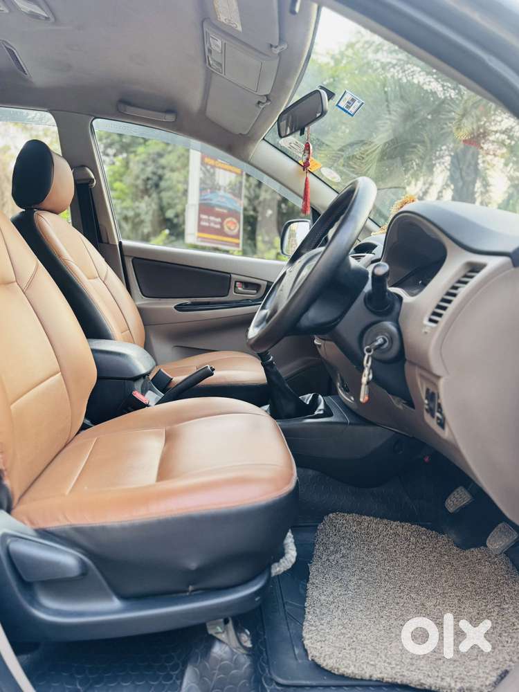 Toyota Innova 2.5 G (diesel) 8 Seater, 2015, Diesel