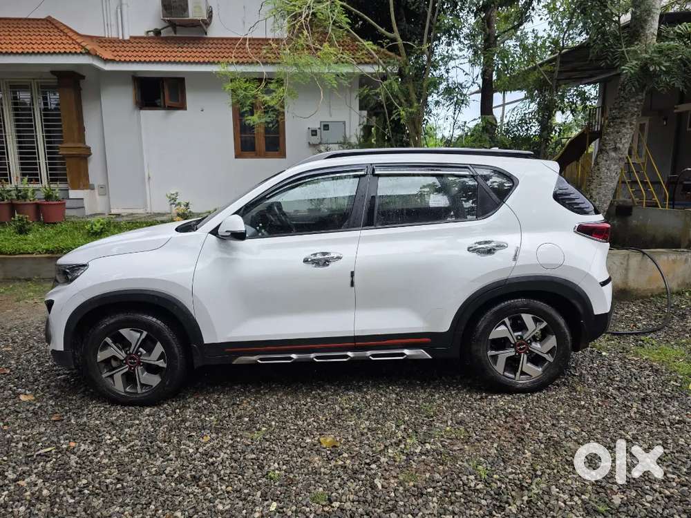 Kia Sonet Htx  Imt Anniversary Edition In White,