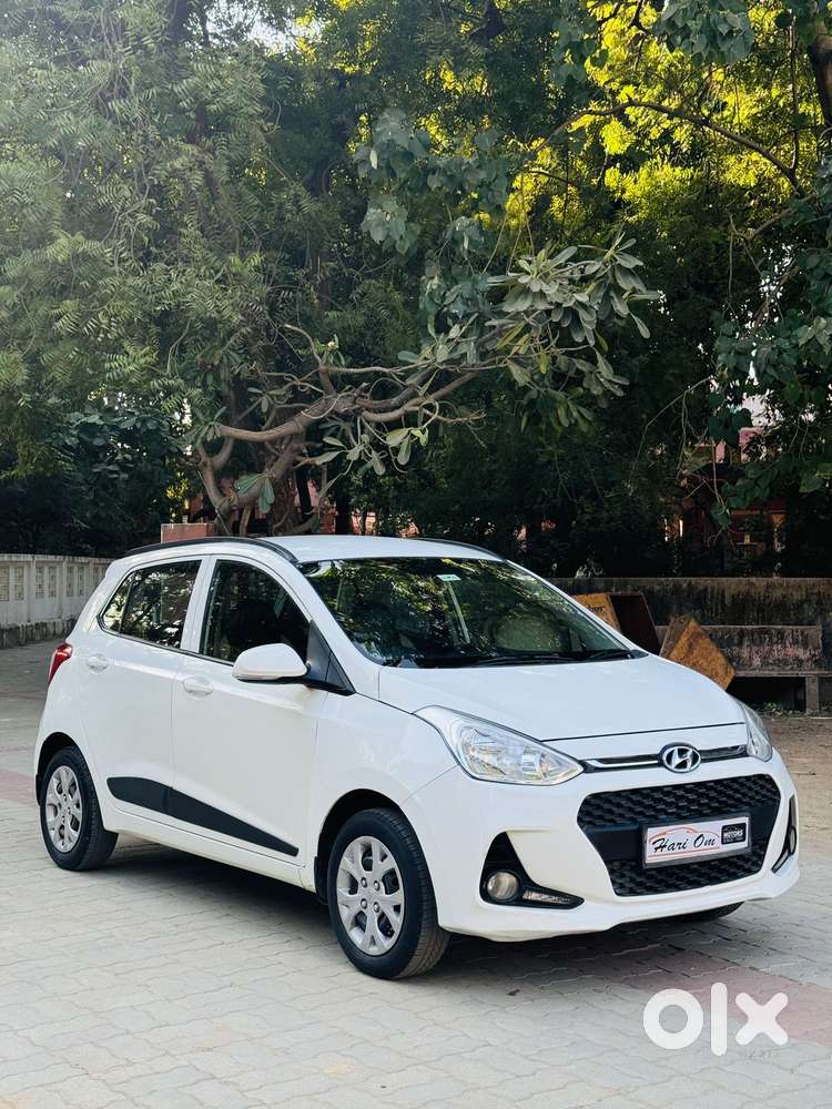 Hyundai Grand I10 Sportz, 2017, Petrol
