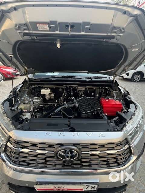 Toyota Innova Hycross 2.0 Zx (o) Hybrid 7 Str, 2023