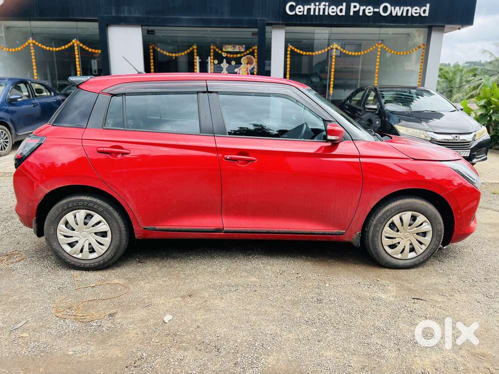 Maruti Suzuki New-gen Swift Vxi, 2024, Petrol