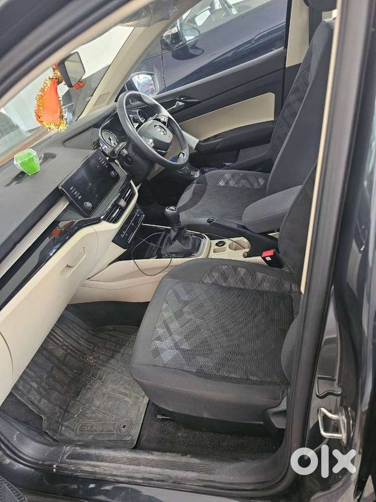 Showroom Condition 2023 Skoda Slavia 1.0 Ambition Mt - Only 15,000 Km!