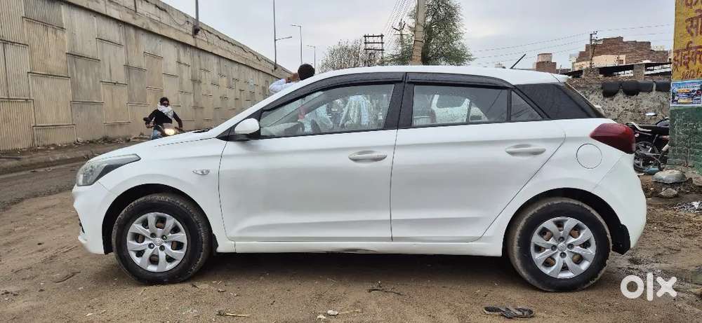 Hyundai I20 2018 Cng & Hybrids 95000 Km Driven