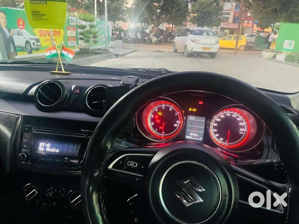 Maruti Suzuki Swift Vxi + Manual, 2020, Petrol