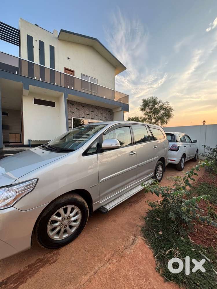 Toyota Innova 2013 Diesel Well Maintained