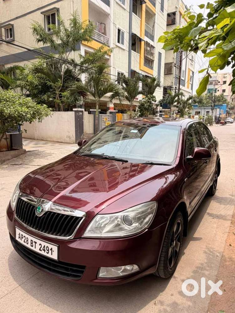 Skoda Laura L And K At, 2012, Diesel