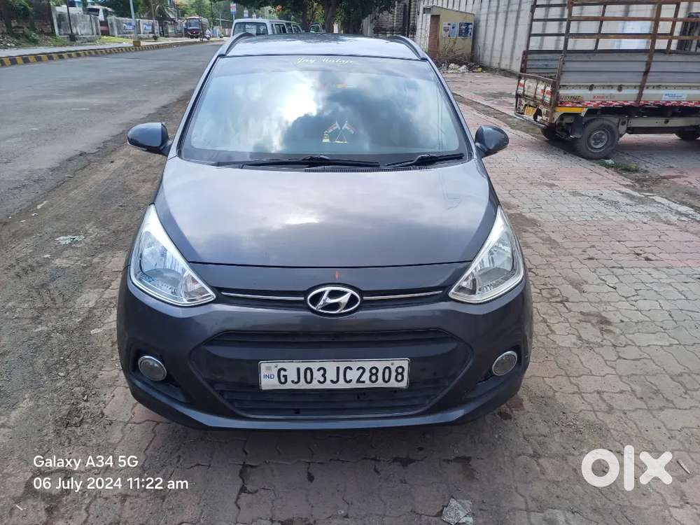 I 10 Grand Petrol&cng