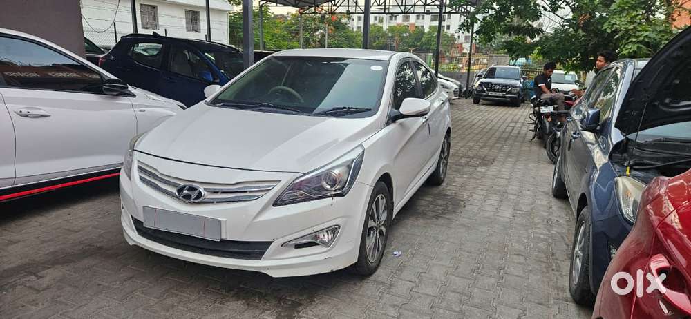 Hyundai Verna Fluidic 1.6 Vtvt Sx Opt, 2015, Petrol