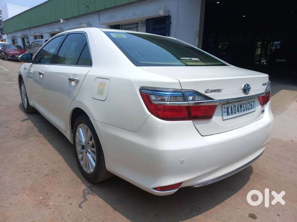 Toyota Camry Hybrid 2.5, 2016, Petrol