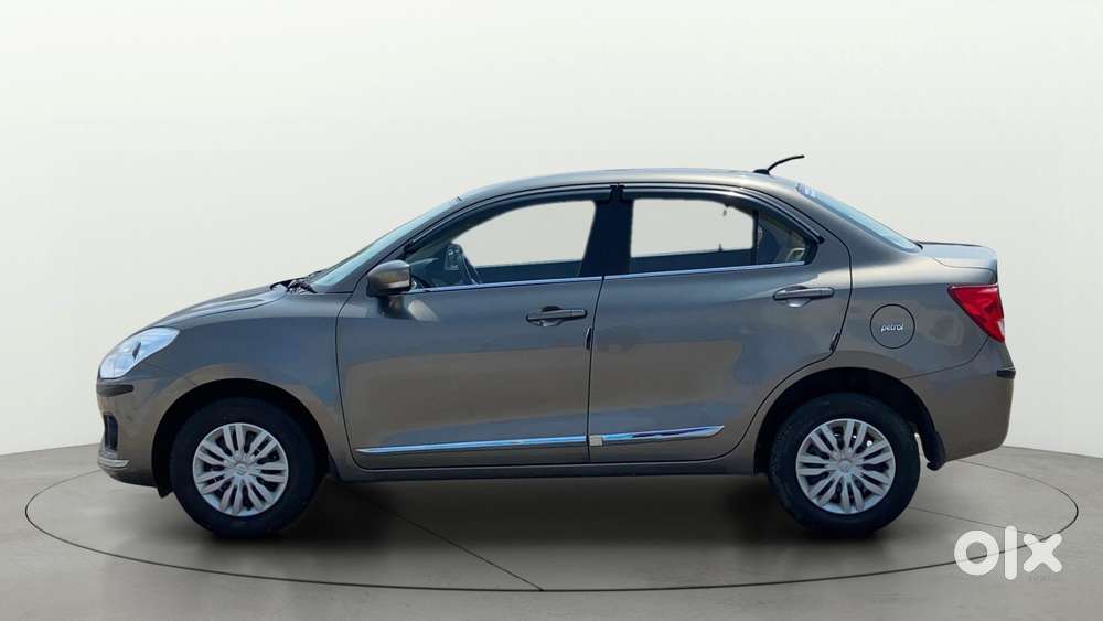 Maruti Suzuki Swift Dzire Amt Vxi, 2020, Petrol