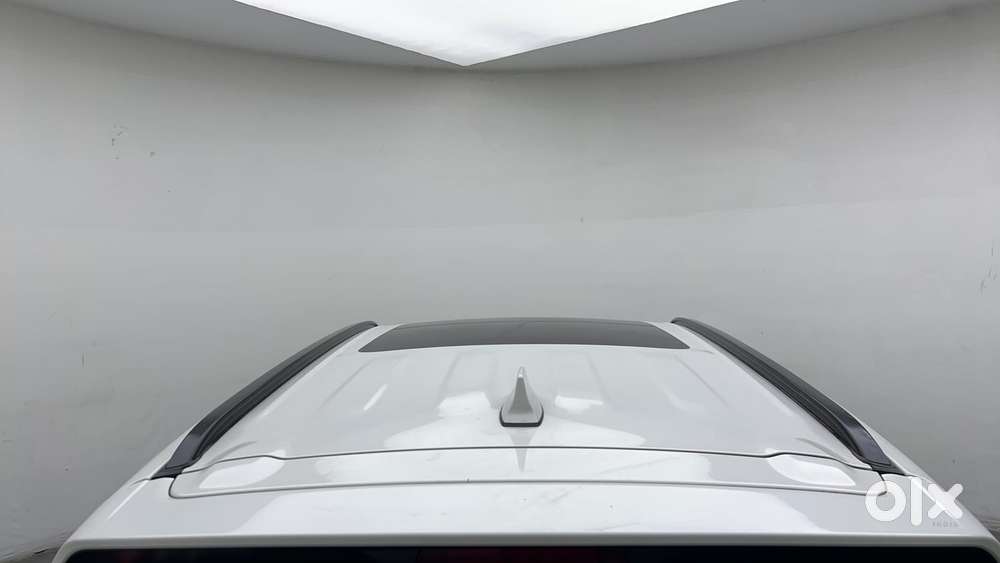 Maruti Suzuki Grand Vitara 1.5 Alpha Smart Hybrid At, 2022, Petrol