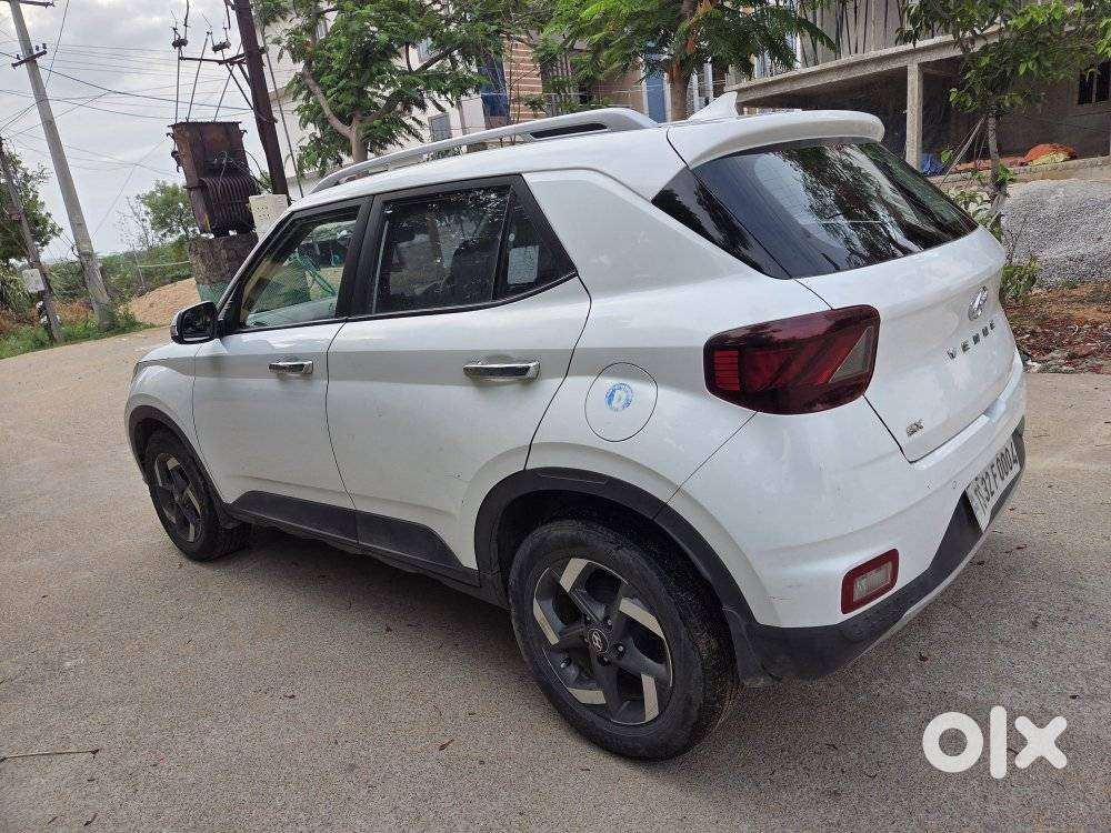 Hyundai Venue Sx (o) Mt 1.5 Diesel, 2020, Diesel