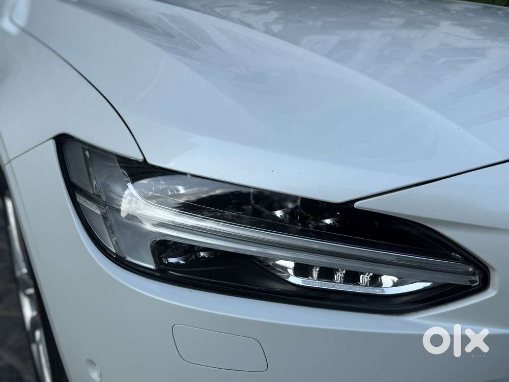 Volvo S90 D4 Momentum, 2019, Diesel