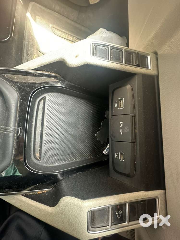 Kia Carens Petrol 2025 Year