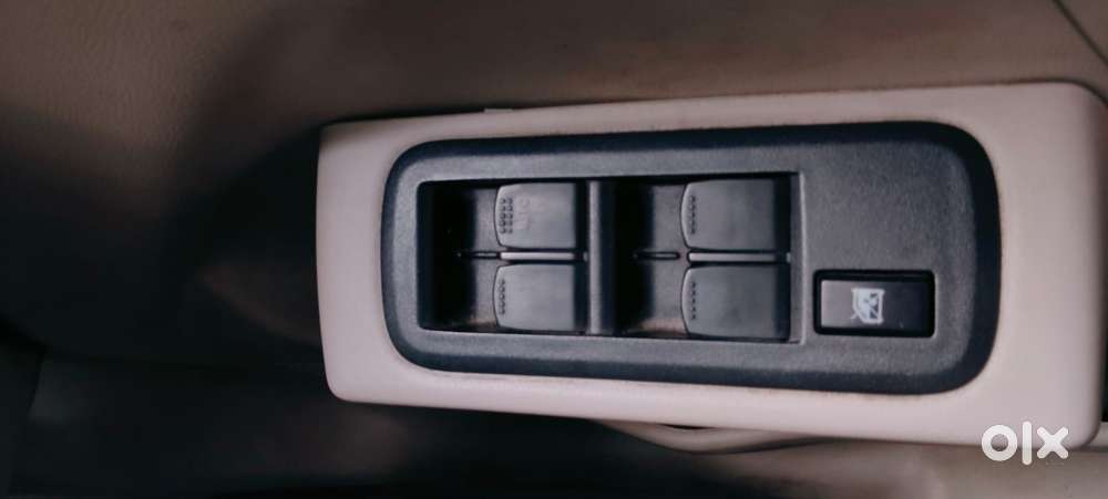 Maruti Suzuki Swift Dzire 1.2 Vxi Bsiv, 2024, Cng & Hybrids