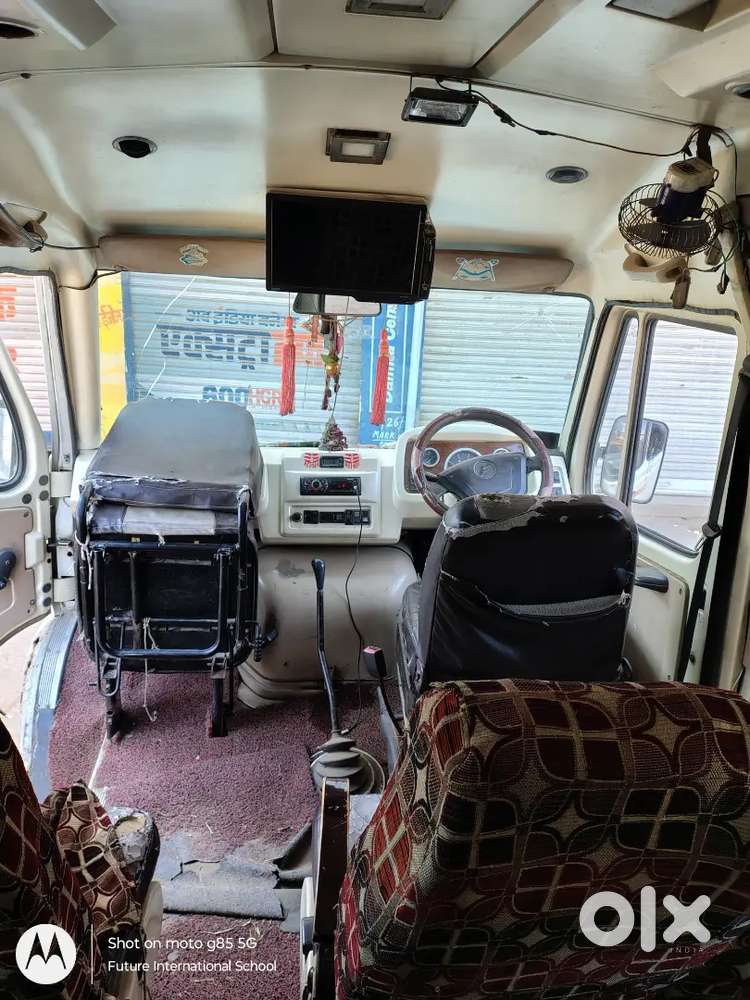 Force Motors Ac 17 Seater  Bus Traveller