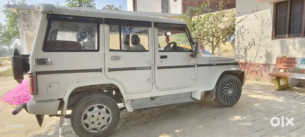 Mahindra Bolero Neo Plus 2011 Diesel Well Maintained