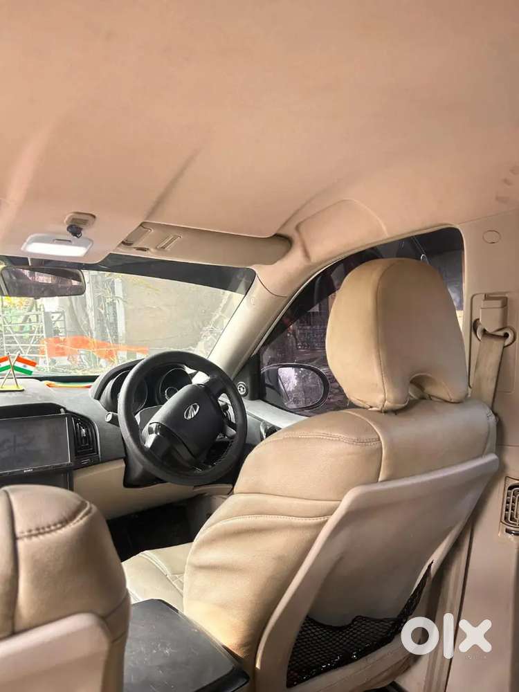 Mahindra Xuv500 2017 Diesel 65000 Km Driven