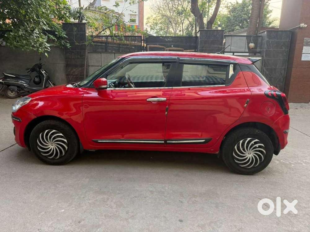 Maruti Suzuki Swift Vxi + Manual, 2022, Petrol