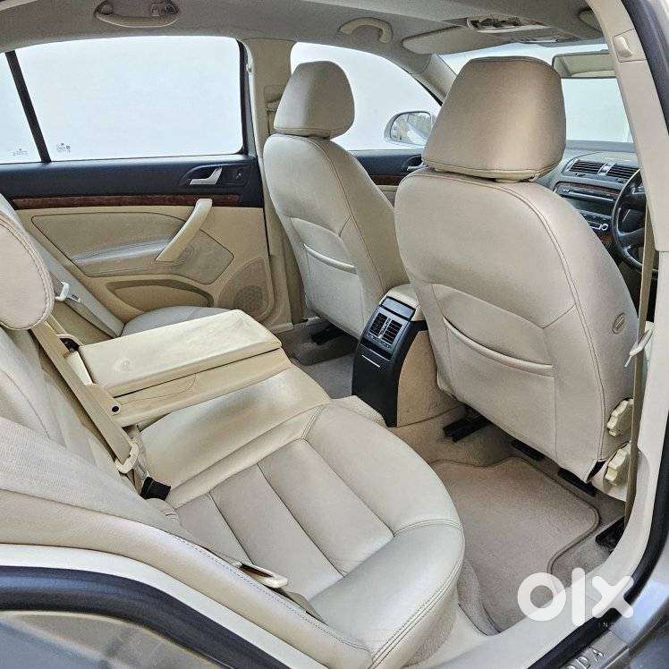 Skoda Laura 1.8 Tsi Ambition, 2011, Petrol