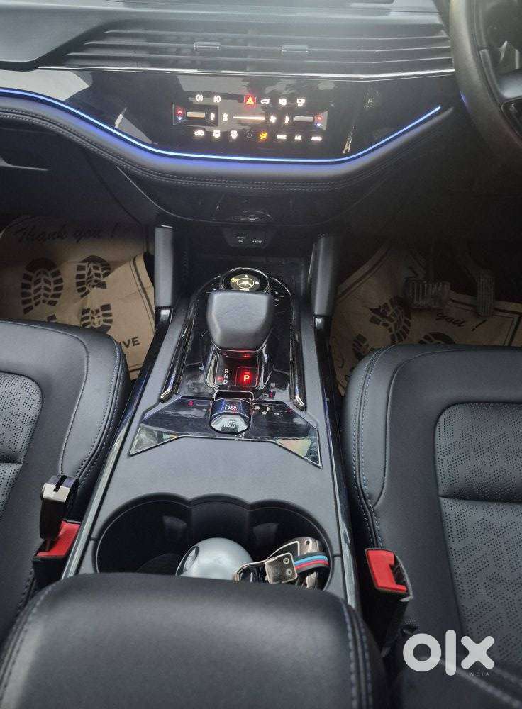 Tata Safari Accomplished Plus Dark Edition, 2024, Diesel