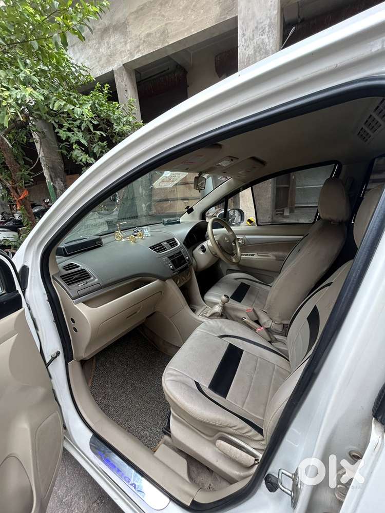 Maruti Suzuki Ertiga 1.5 Zxi 2013