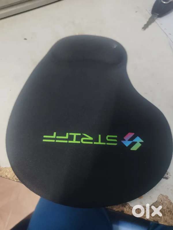 Mouse pad selling good condition