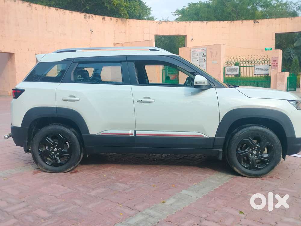 Maruti Suzuki Brezza 1.5 Zxi At Smart Hybrid, 2022, Petrol