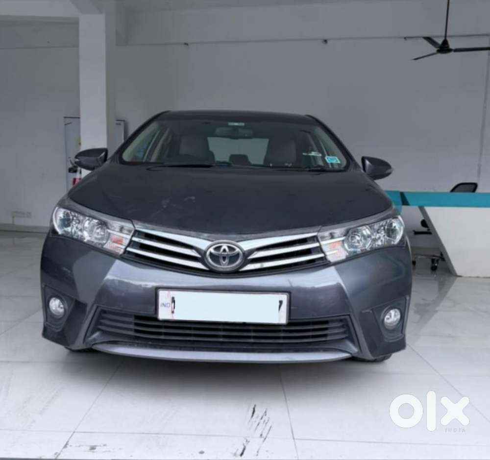Toyota Corolla Altis G At, 2015, Petrol