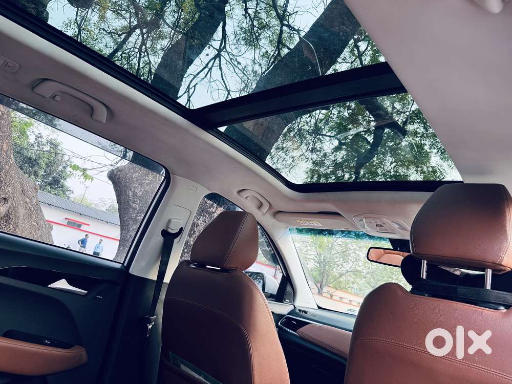 Mg Hector Plus 1.5 Sharp Turbo Cvt 6 Str, 2022, Petrol