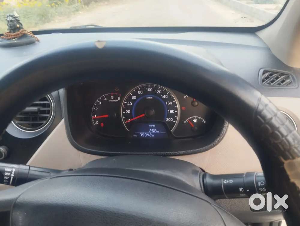 Hyundai Grand I10 2015 Diesel 72000 Km Driven