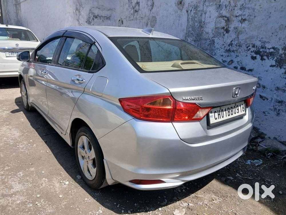 Honda City V Mt Sunroof, 2015, Diesel