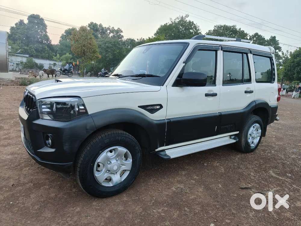 S3 2019 1st Owner 9 Seater