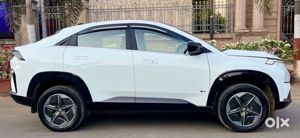 Tata Curvv Ev, 2025, Electric