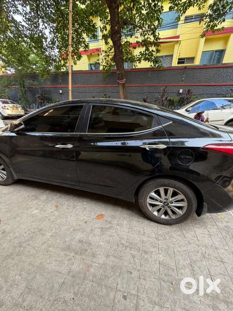 Hyundai Elantra 2016 Petrol Well Maintained
