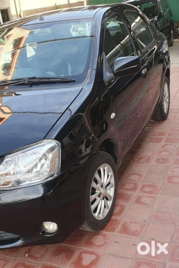 Toyota Etios, 2011, Petrol