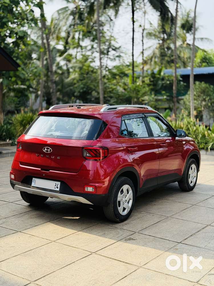 Hyundai Venue E 1.2 Petrol, 2019, Petrol