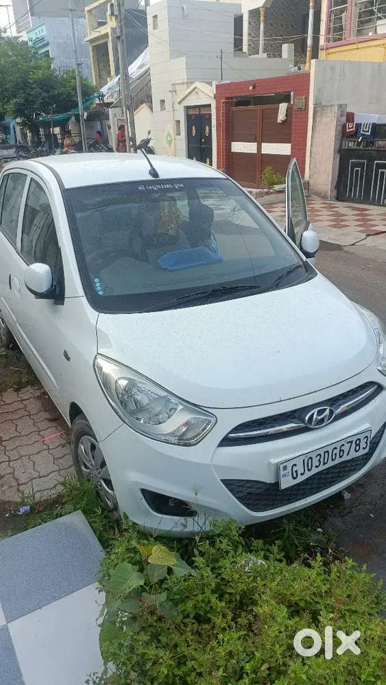Hyundai I10 Sportz 2011 Manual Petrol
