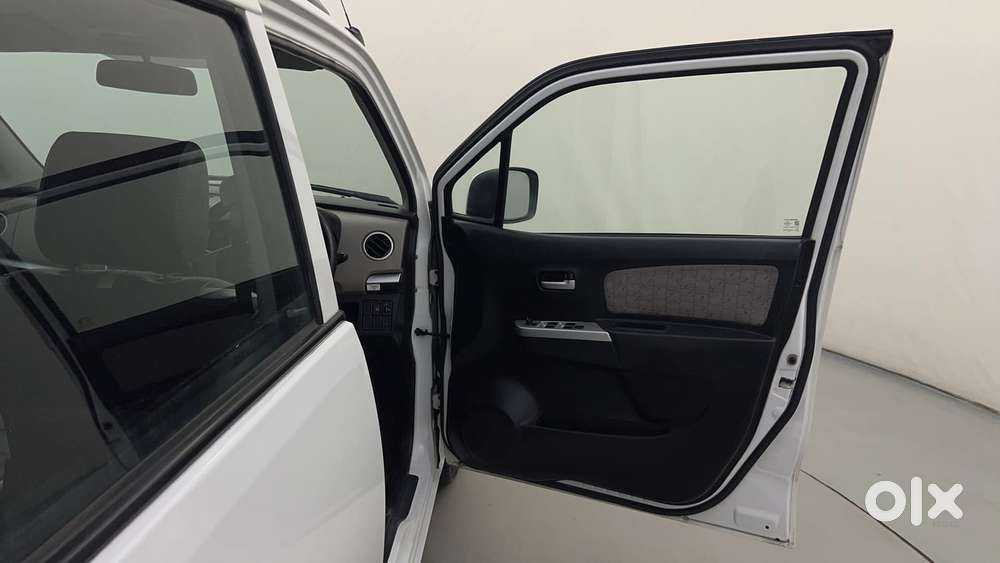 Maruti Suzuki Wagon R 1.0 Vxi Amt, 2016, Petrol