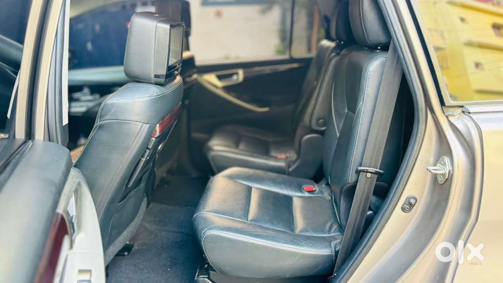 Toyota Innova Crysta 2.4 Z 7 Str, 2017, Diesel