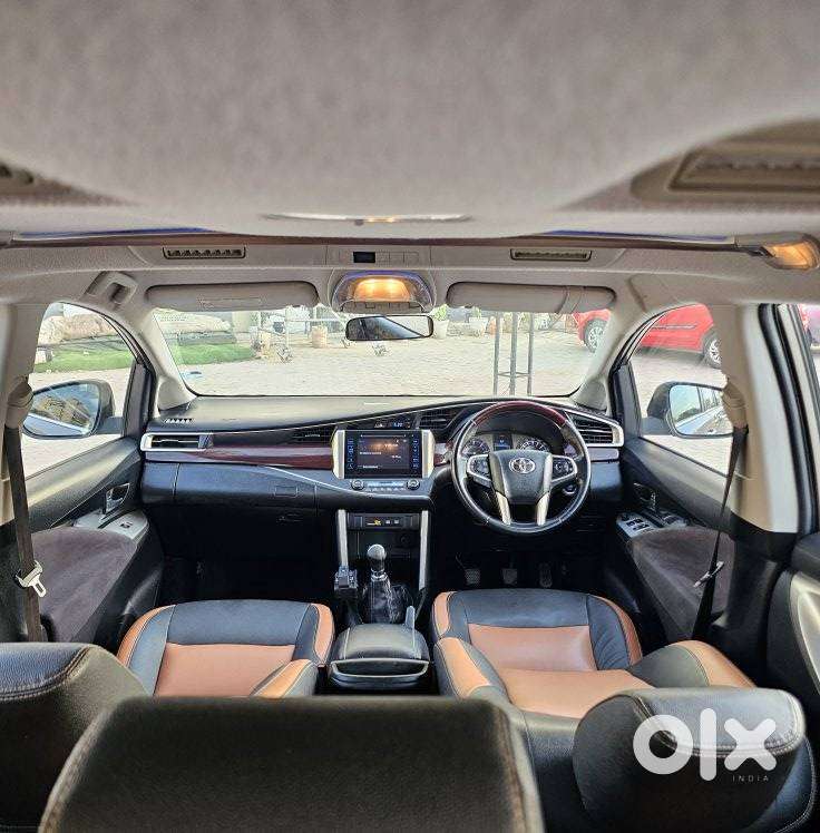 Toyota Innova Crysta 2.4 V, 2017, Diesel