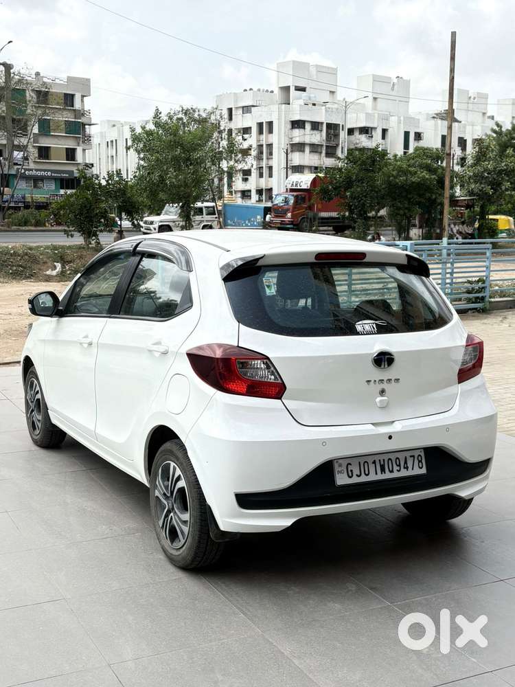 Tata Tiago 1.2 Revotron Xt (o), 2024, Petrol