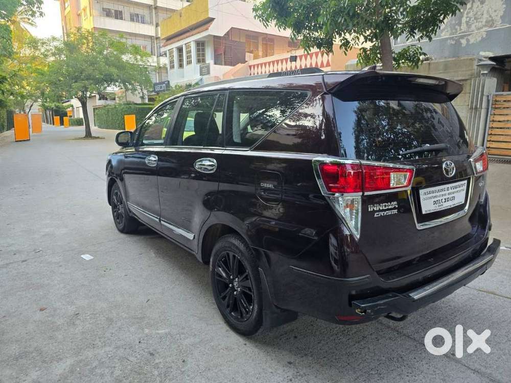 Toyota Innova Crysta 2.4 V 7 Str, 2017, Diesel