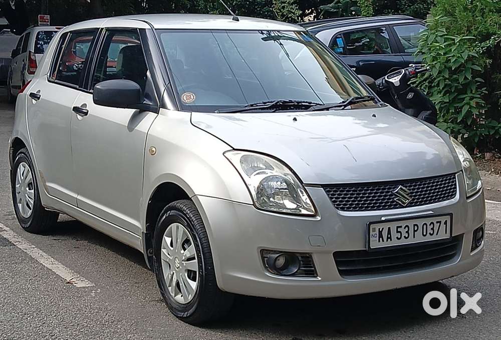 Maruti Suzuki Swift Vxi + Manual, 2010, Petrol