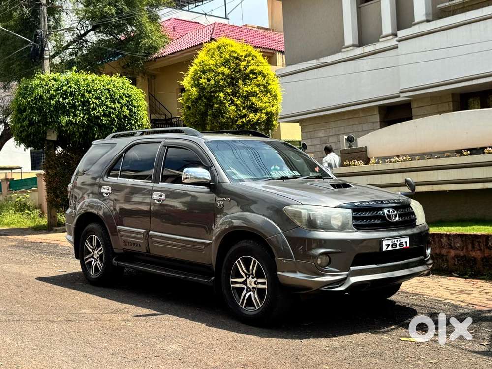 Toyota Fortuner 3.0 4x2 Automatic, 2010, Diesel