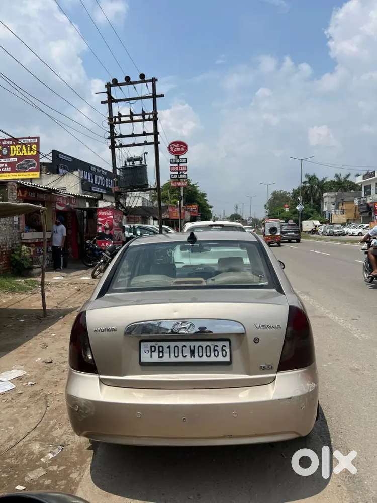Hyundai Verna 2010