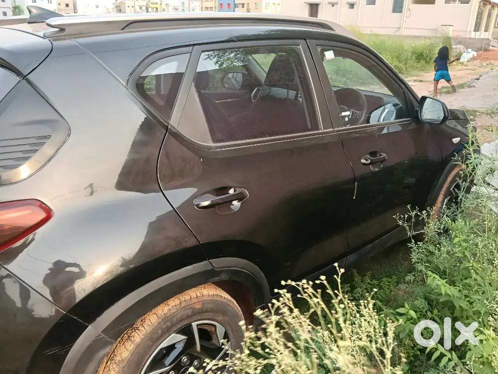 Kia Sonet 2024 Petrol 12400 Km Driven
