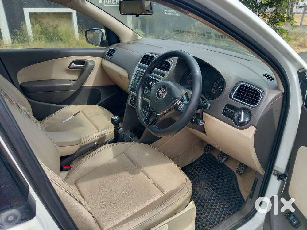 Volkswagen Vento Petrol Highline, 2015, Petrol
